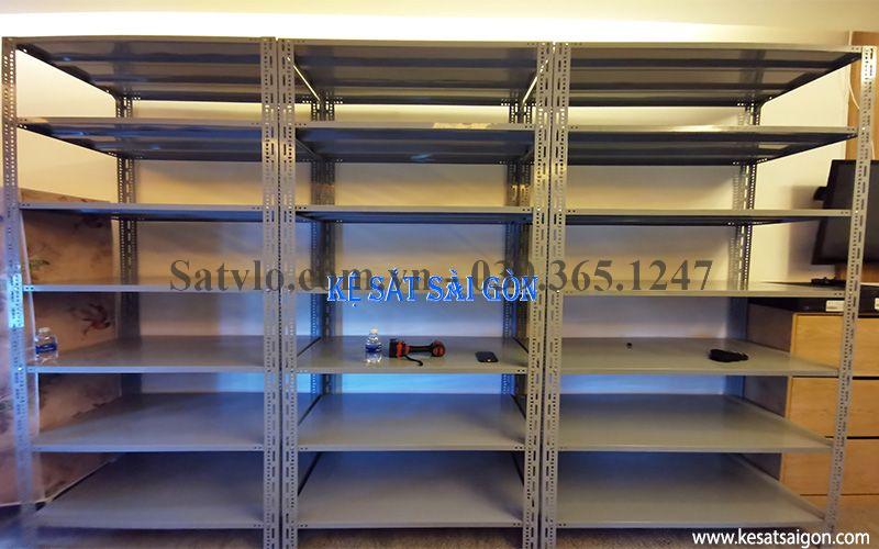 Sắt V Lỗ Phường Phú Nhuận