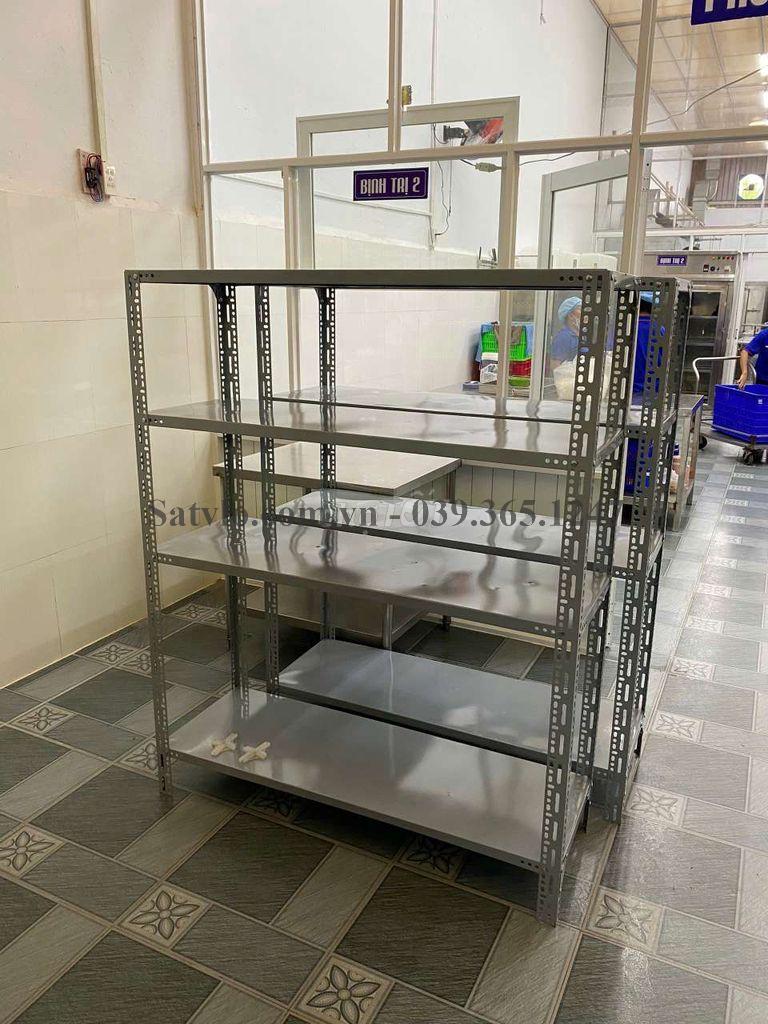 Sắt V Lỗ Phường Tân uyên